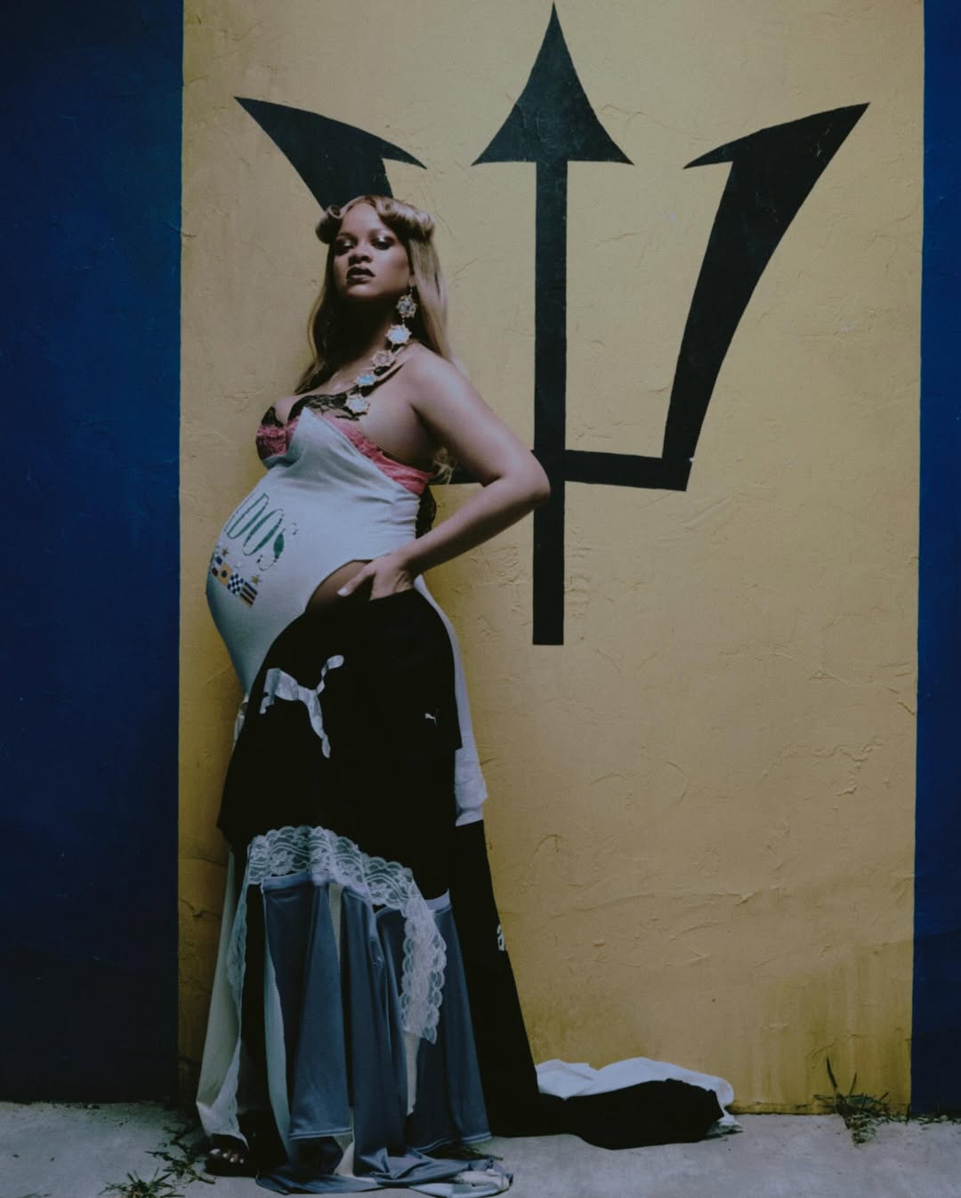 Rihanna embarazada (Créditos: @badgalriri)