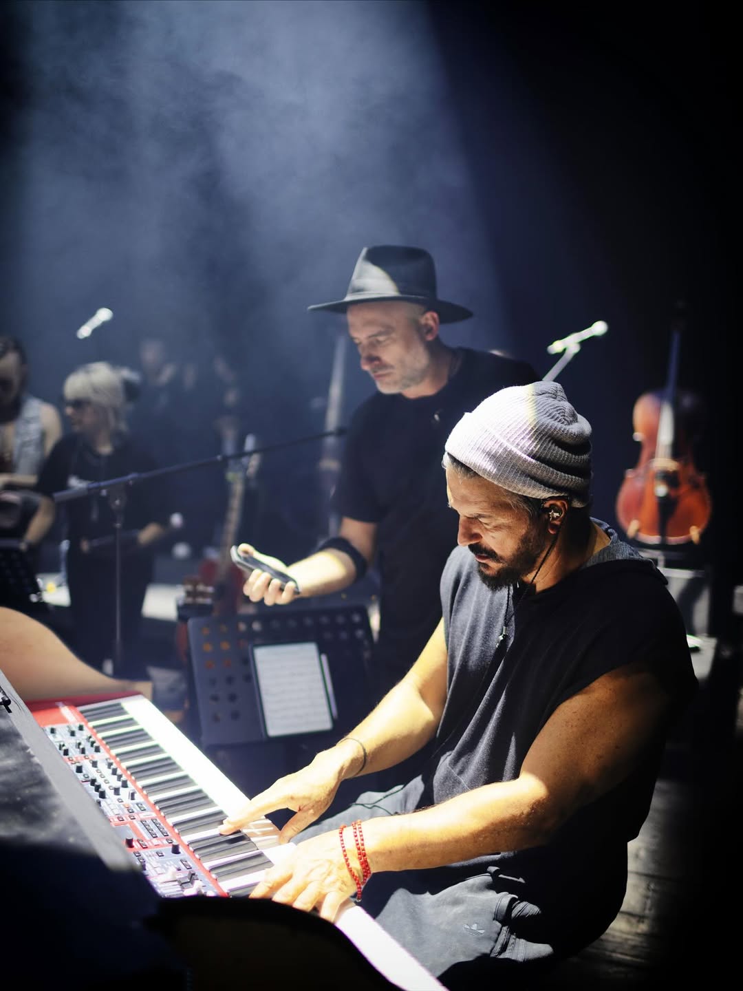 Ricardo Arjona, El País De Los Jóvenes (Créditos: @ricardoarjona)