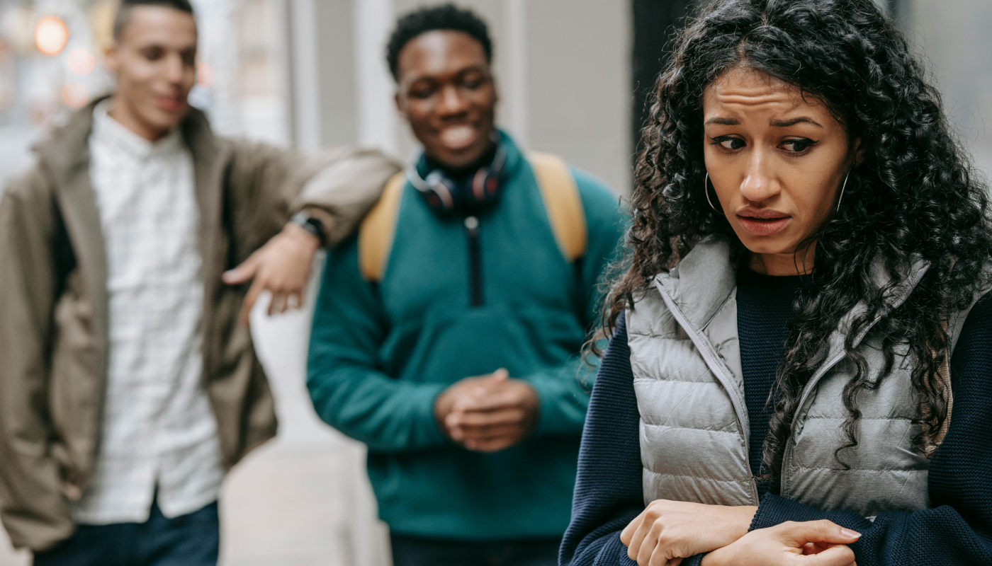 Te están drenando sin darte cuenta. (Créditos: Pexels @Keira Burton)