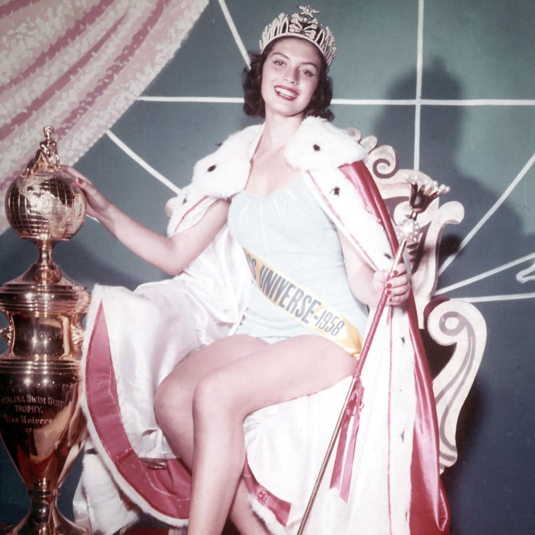 Gladys Zender, de nacionalidad peruana, se convirtió en un ícono de la belleza mundial al ser la primera mujer de Latinoamérica en conquistar el título de Miss Universo (Crédito: @missuniverse)