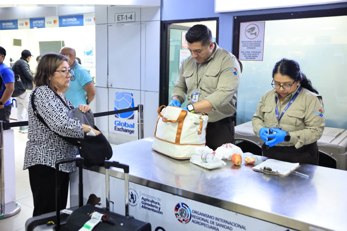 SAICA, el robot que educa y concientiza sobre la sanidad agropecuaria en Guatemala (Crédito: MAGA)
