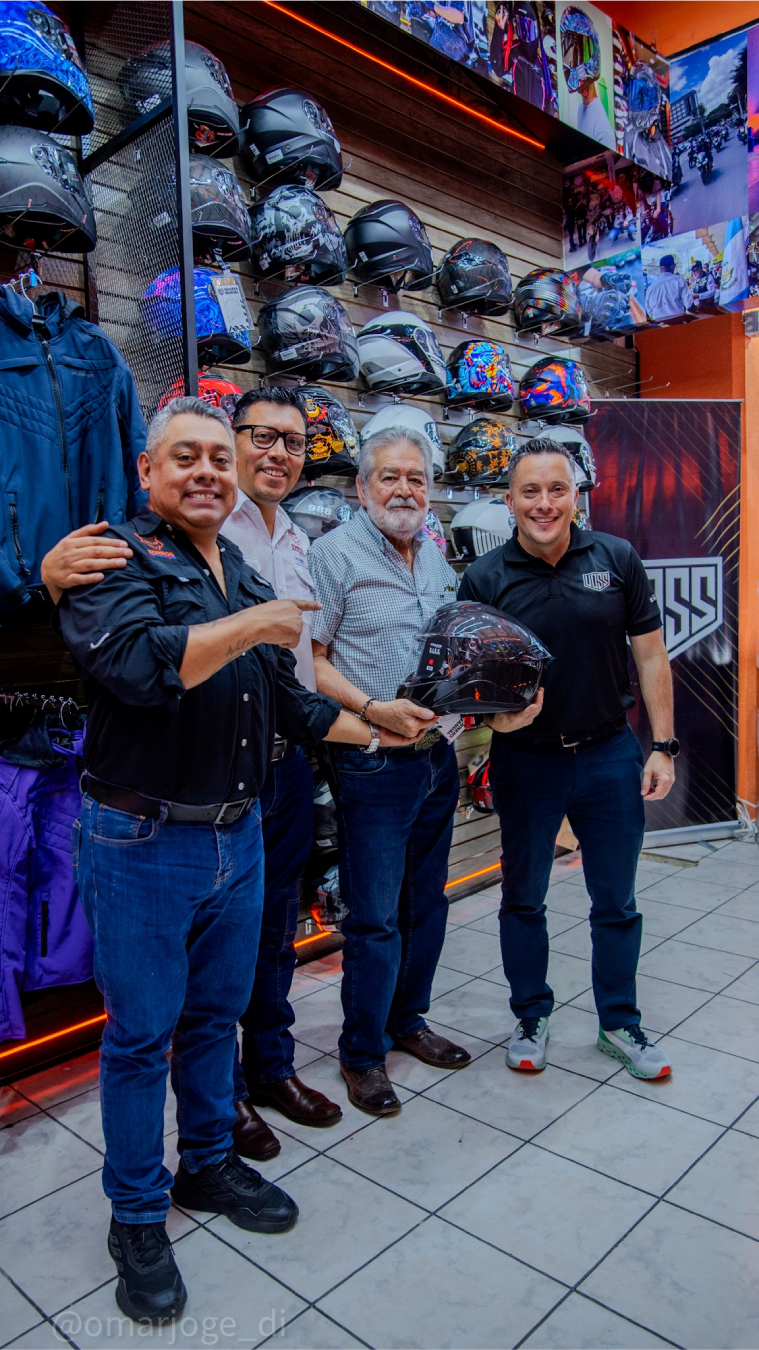Suzuki y Zorros Revolution Biker presentan una colaboración estratégica para ofrecer equipos de protección de alta calidad a los motociclistas de Guatemala (Crédito: Cortesía)