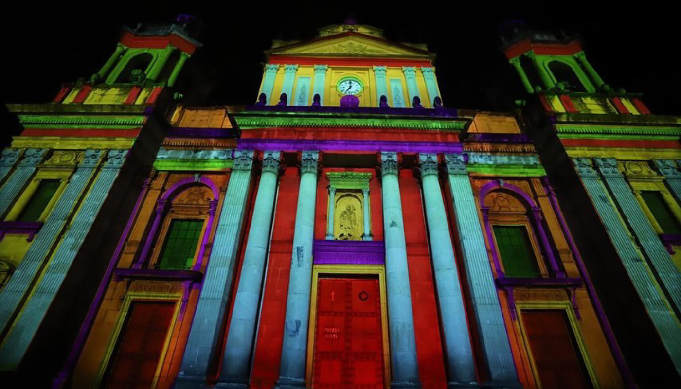 No te pierdas cómo la Catedral Metropolitana cobra vida con historias y efectos visuales del Mapping Fantástico 2025 (Crédito: Municipalidad de Guatemala)