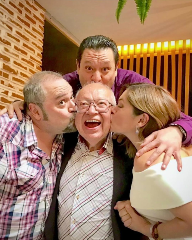 Eduardo Manzano formó una familia junto a Lourdes Martínez, con quien tuvo a sus tres hijos: Mariela, Ariel y Eduardo Manzano Martínez (Crédito: @lalomanzanocomediante)