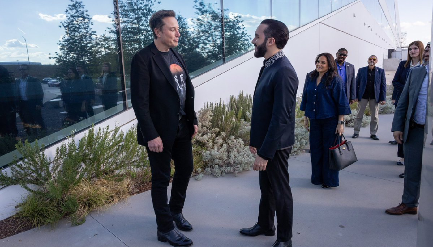 La inteligencia artificial llega a la educación pública y transforma el aprendizaje en El Salvador (Crédito: X)