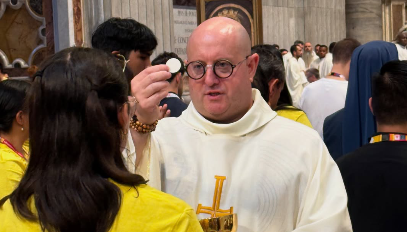 Cómo Guilherme Peixoto transformó su vocación en una experiencia musical única. (Créditos: @padre.guilherme)