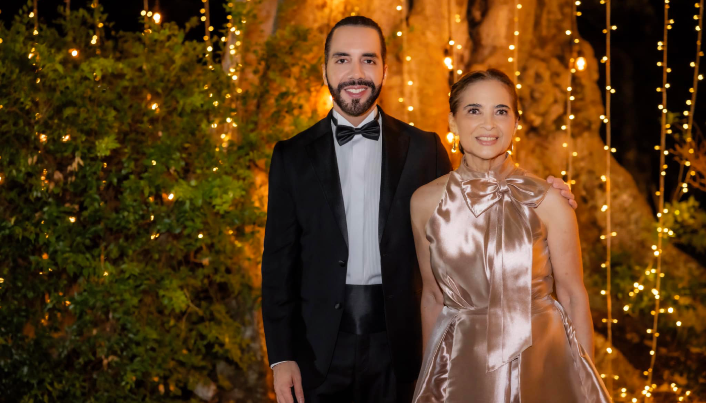 El orgullo de la madre de Nayib Bukele. (Créditos: @nayibbukele)