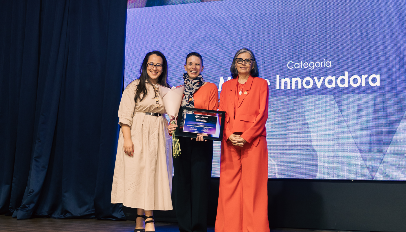 María José Paiz recibe reconocimiento como Mente Innovadora.  (Créditos: cortesía) 