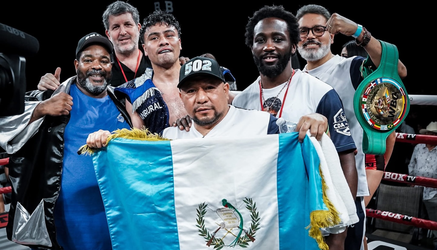 Lester Martínez sube al segundo lugar del ranking supermediano del WBC