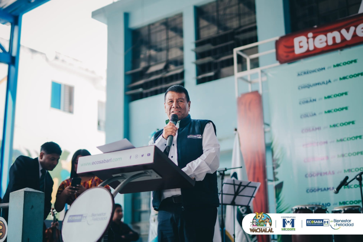 El Sistema MICOOPE, a través de Cooperativa Ecosaba, dio inicio oficialmente al ciclo escolar 2026 del Programa Educativo WACHALAL. Así, reafirma su compromiso con la formación integral de niños y jóvenes guatemaltecos mediante la educación cooperativista.
(Crédito: Cortesía)