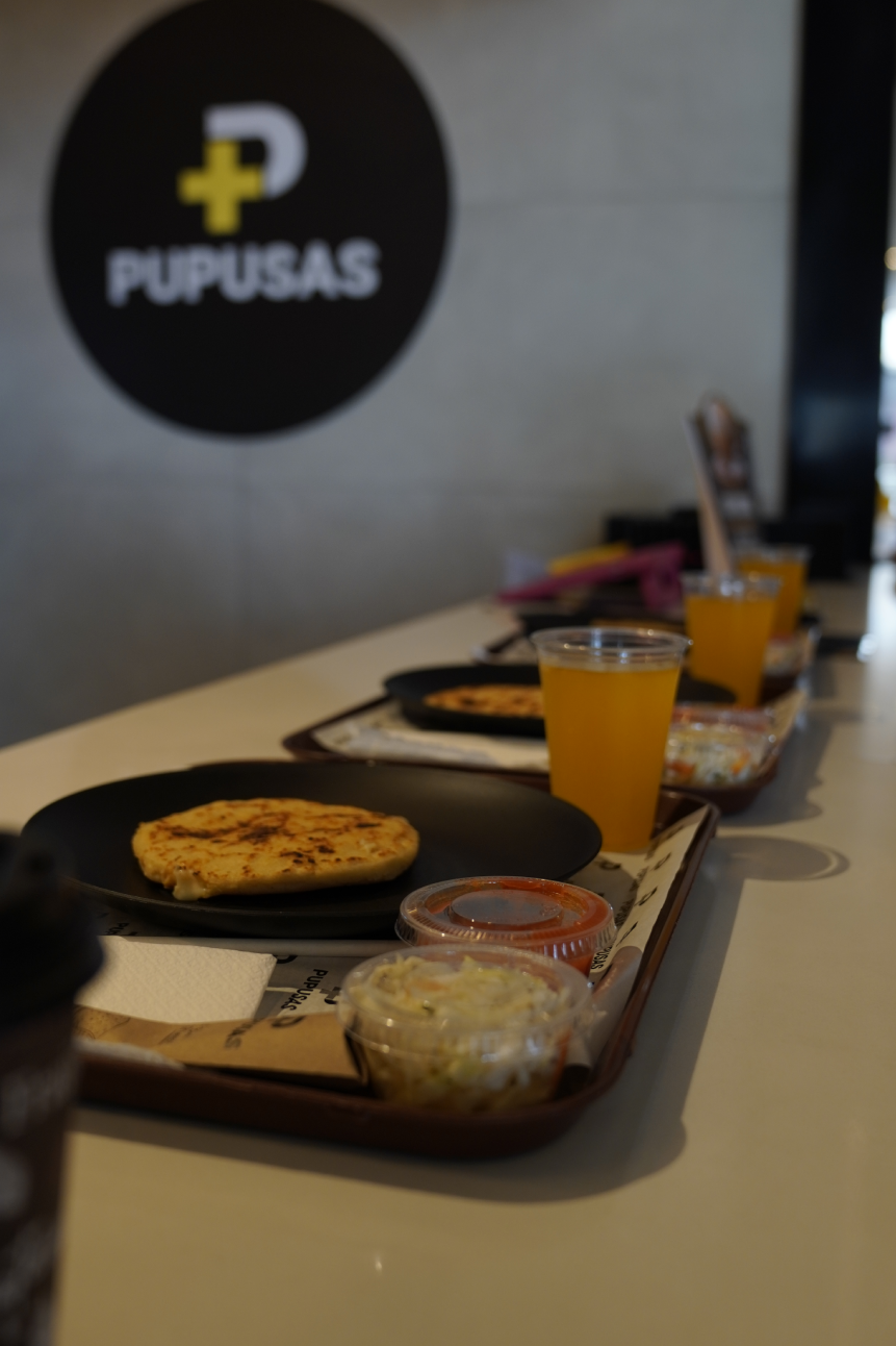 +Pupusas abre sus puertas con un concepto práctico inspirado en uno de los platillos más populares de la región